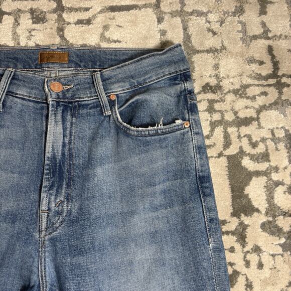 MOTHER Woman's Medium Wash The insider Crop Step Fray Denim Jeans Size 27 - Picture 5 of 13